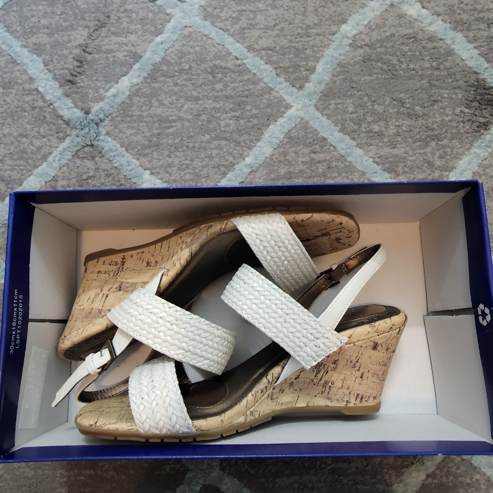 Life stride wedges